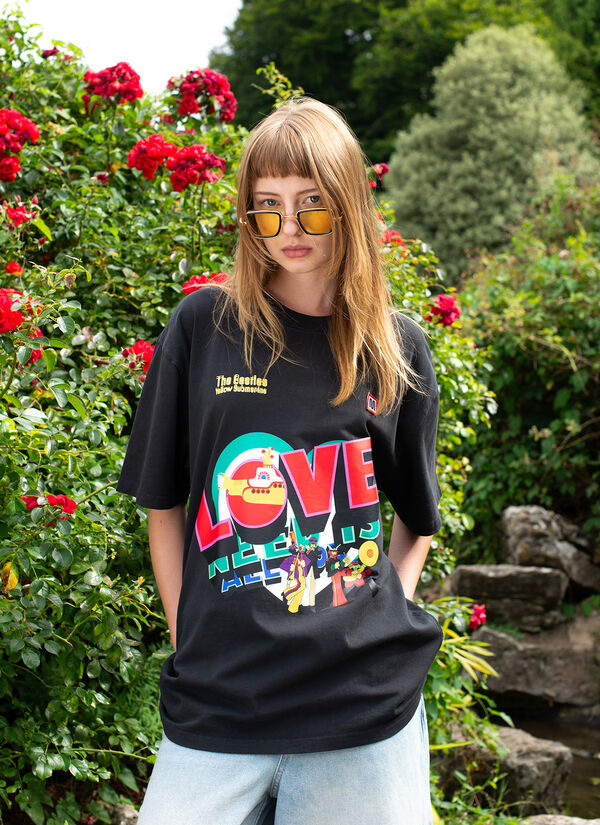 BEATLES All You Need Is Love Tee