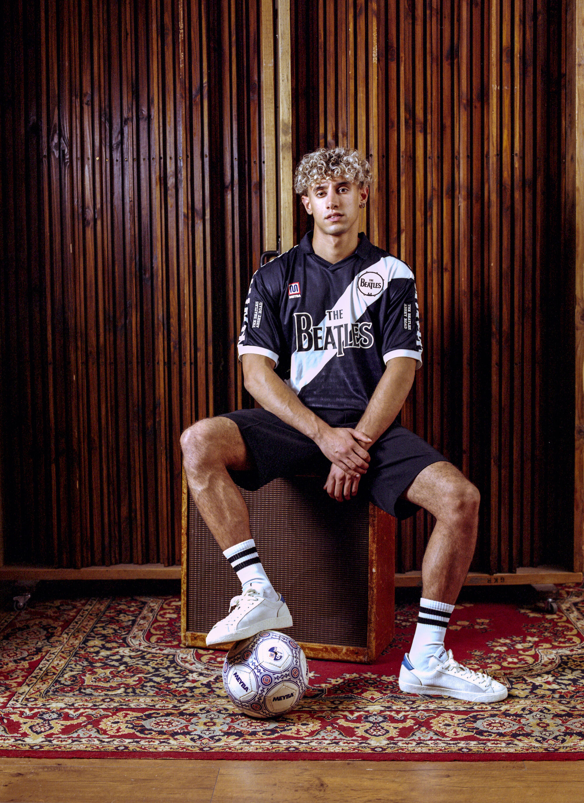 Liverpool jersey beatles online